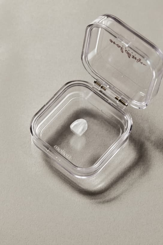 앞니 틈(치간 이개, diastema) 제로네이트(ZERONATE)로 앞니 틈(치간 이개, diastema), 작은 치간 공간도 개선할 수 있을까요?