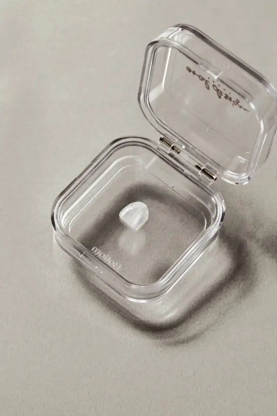 前歯のすき間(正中離開・Diastema)はゼロネイト(ZERONATE)で改善できますか?